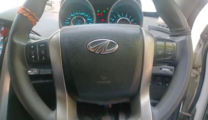 2021 Mahindra XUV500 W7, Diesel, Manual, 98,516 km, interior