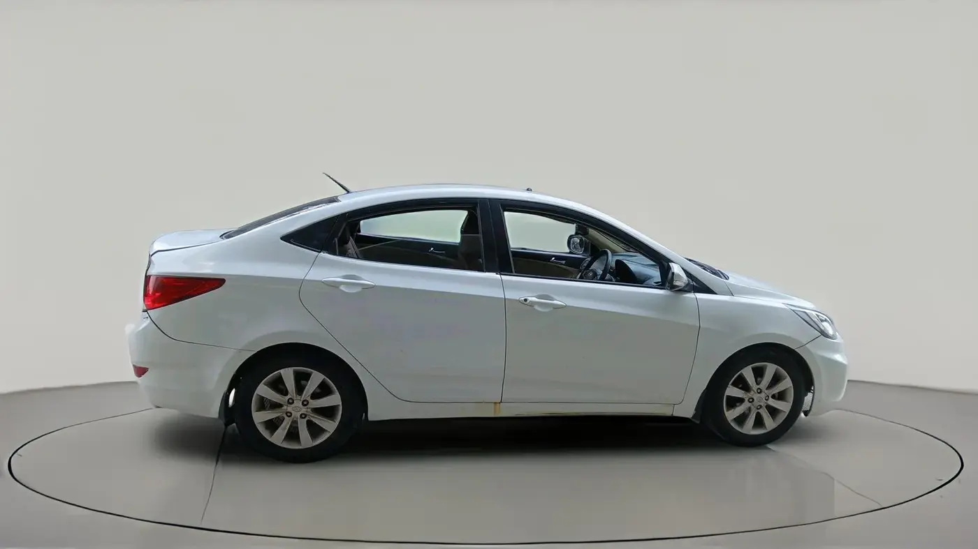 2011 Hyundai Verna FLUIDIC 1.6 VTVT SX, Petrol, Manual, 9,999 km, exterior