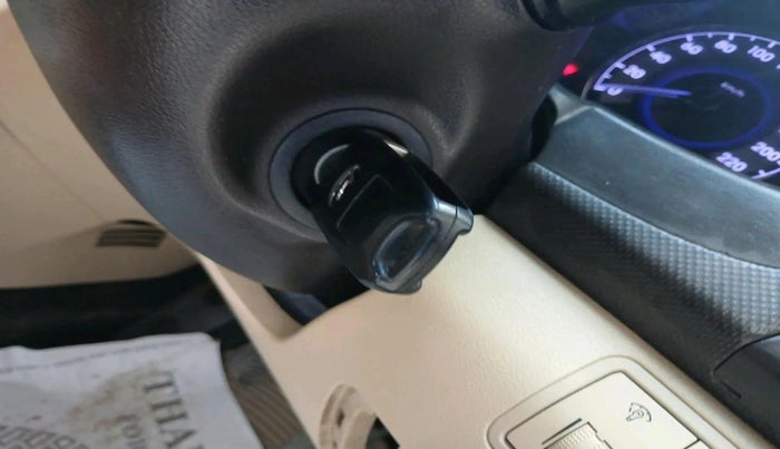 2011 Hyundai Verna FLUIDIC 1.6 VTVT SX, Petrol, Manual, 9,999 km, interior