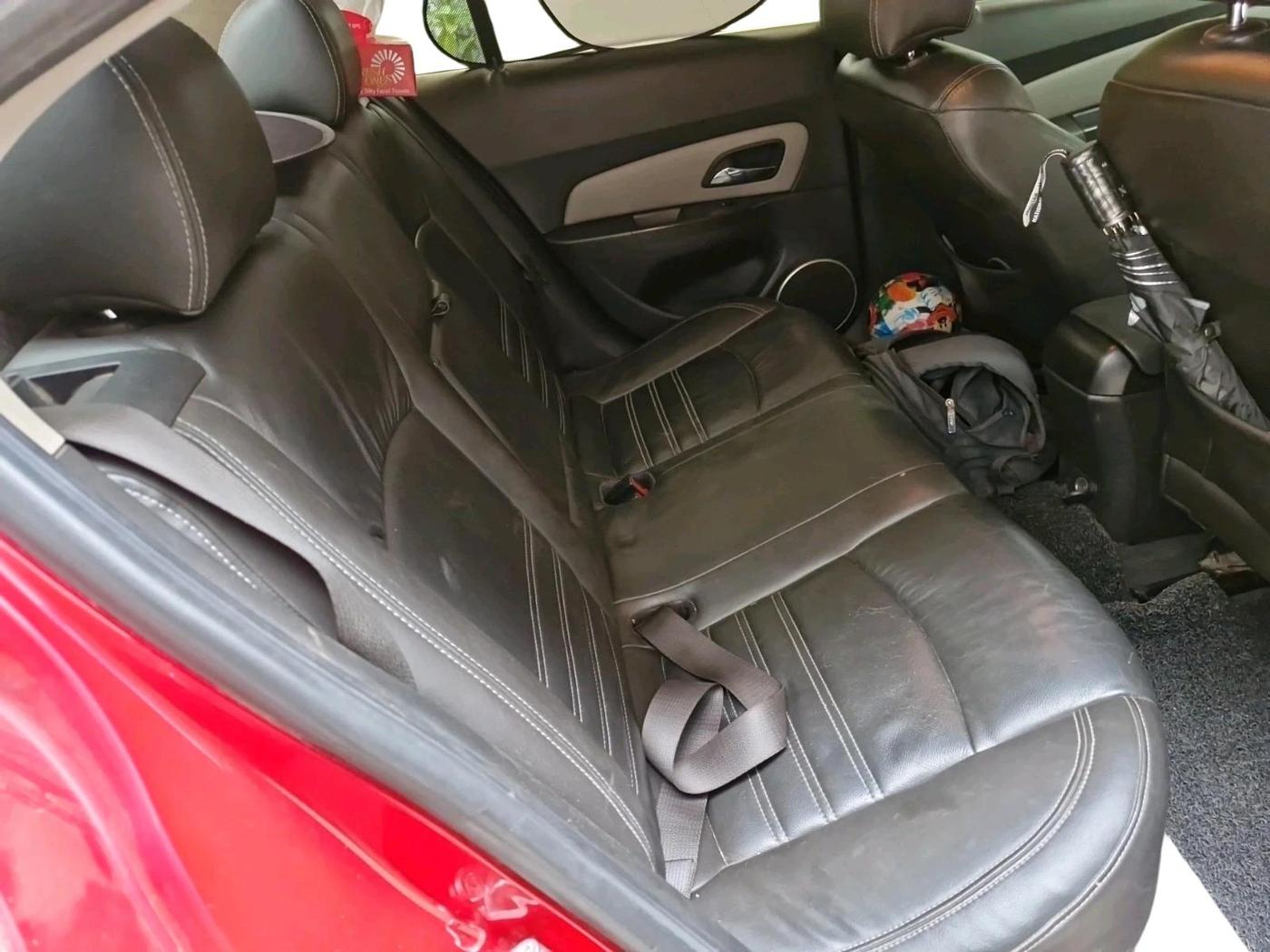2011 Chevrolet Cruze LTZ AT, Diesel, Automatic, 87,820 km, interior
