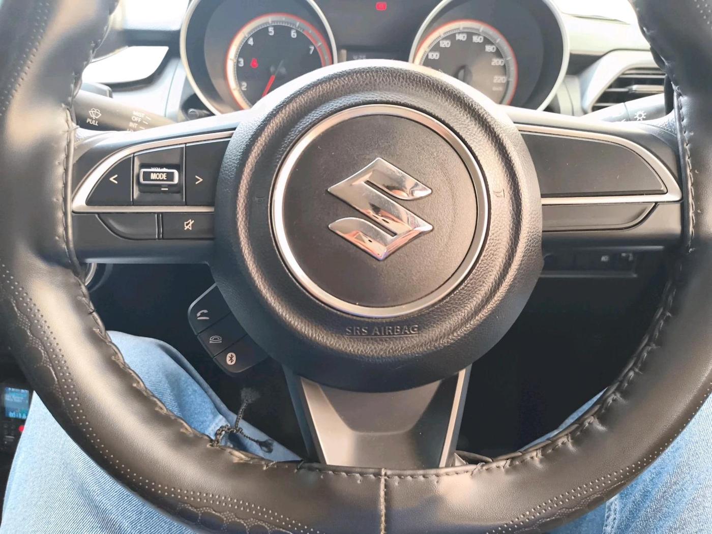 2020 Maruti Swift VXI, Petrol, Manual, 21,901 km, interior