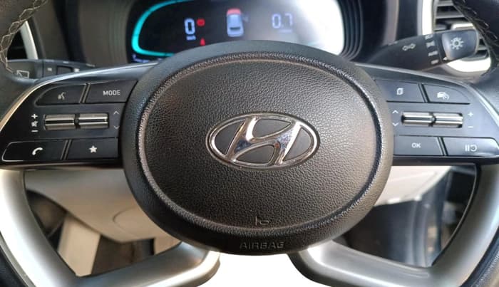 2022 Hyundai VENUE SX 1.5 CRDI, Diesel, Manual, 61,135 km, interior