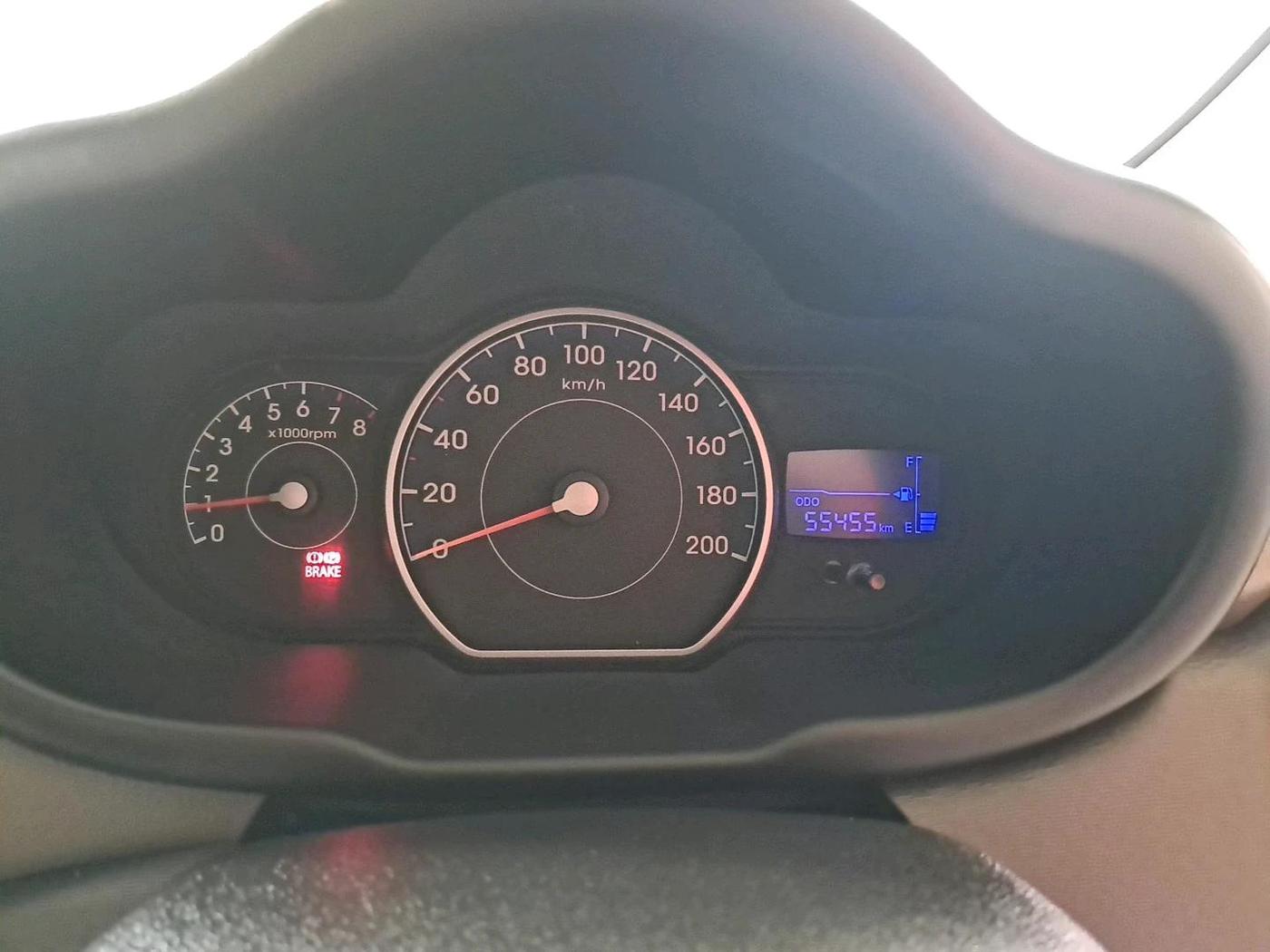 2011 Hyundai i10 MAGNA 1.2, Petrol, Manual, 55,455 km, interior