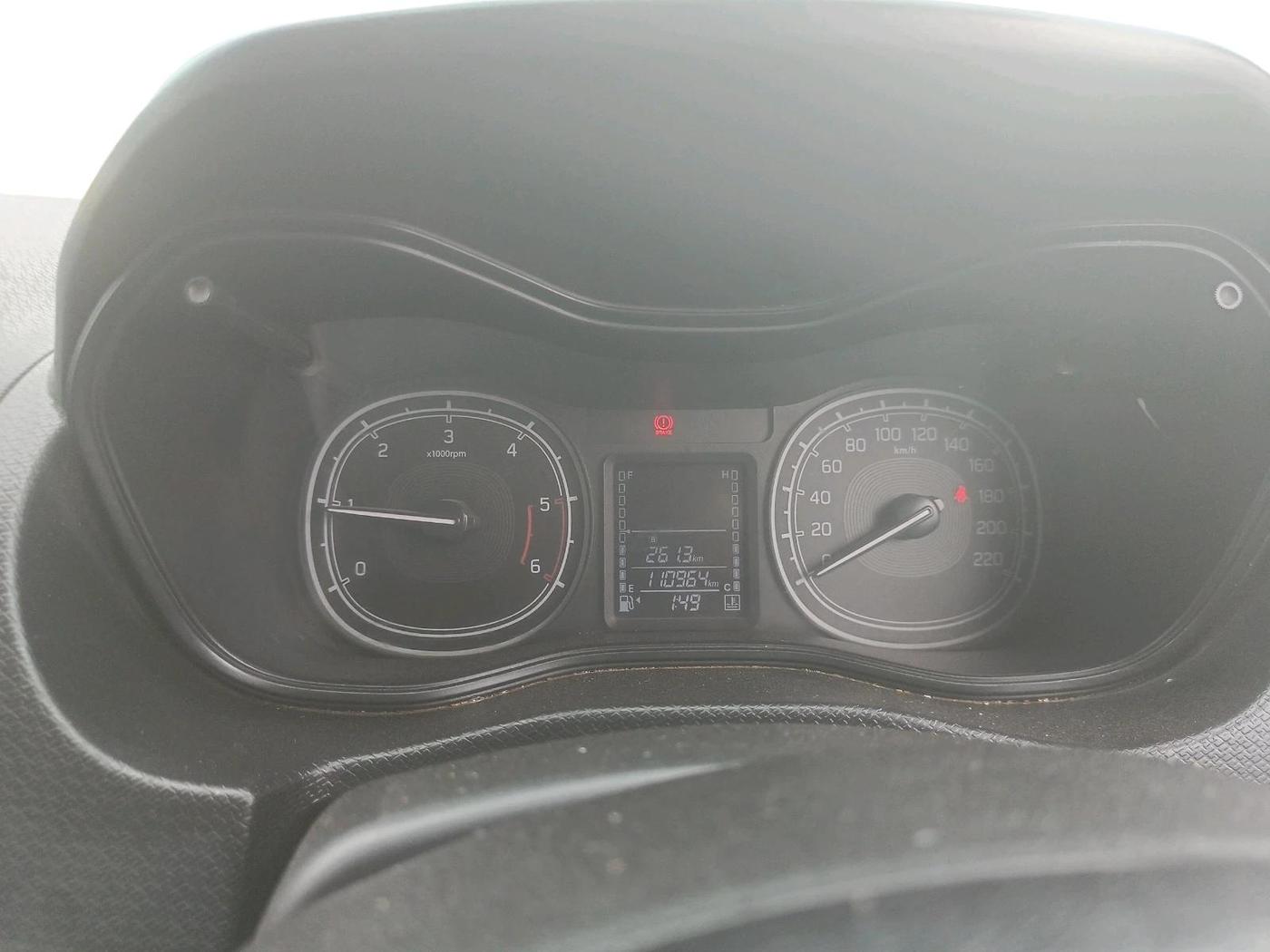 2019 Maruti Vitara Brezza VDI, Diesel, Manual, 1,10,964 km, interior