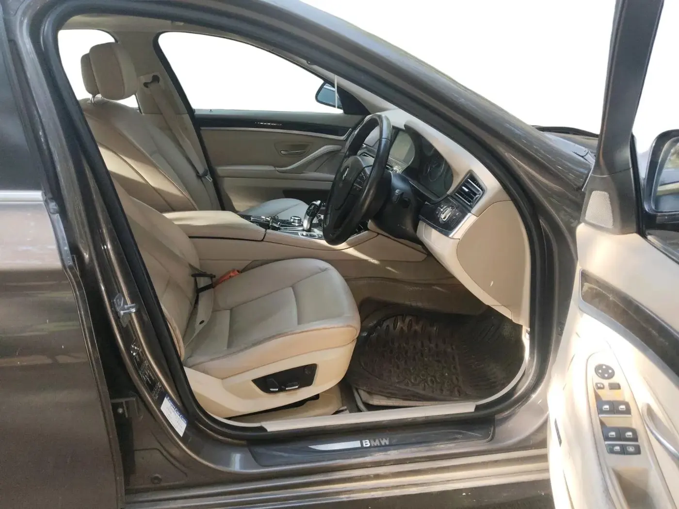 2012 BMW 5 Series 520D 2.0, Diesel, Automatic, 92,092 km, interior