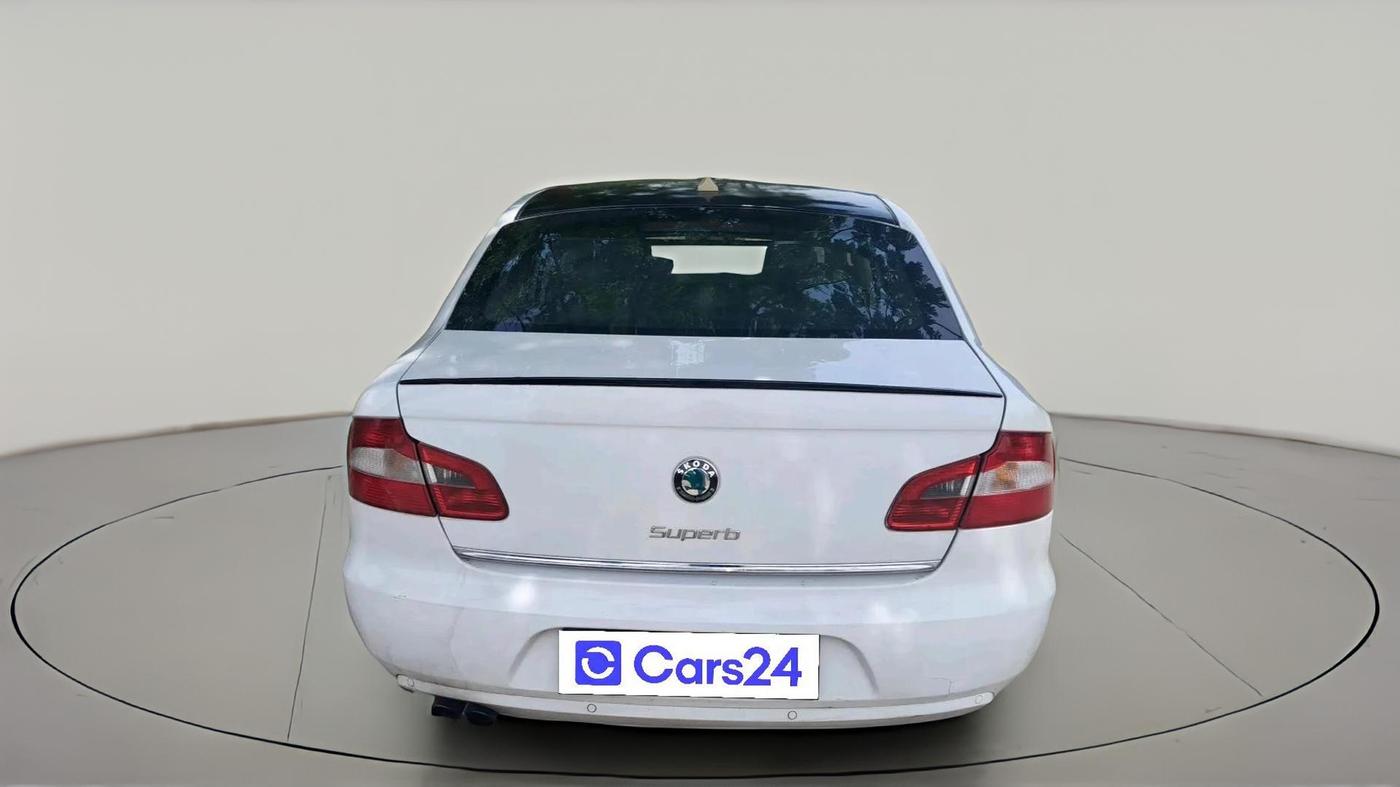 2012 Skoda Superb ELEGANCE 2.0 TDI CR AT, Diesel, Automatic, 1,53,164 km, exterior