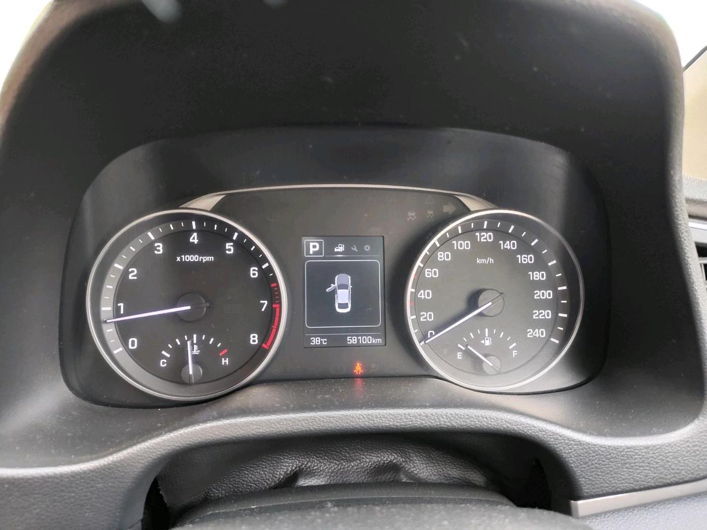 2016 Hyundai New Elantra 2.0 SX(O) AT PETROL, Petrol, Automatic, 58,100 km, interior