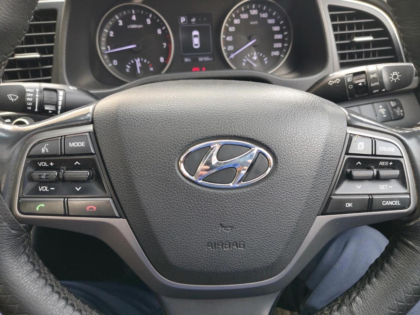 2016 Hyundai New Elantra 2.0 SX(O) AT PETROL, Petrol, Automatic, 58,100 km, interior