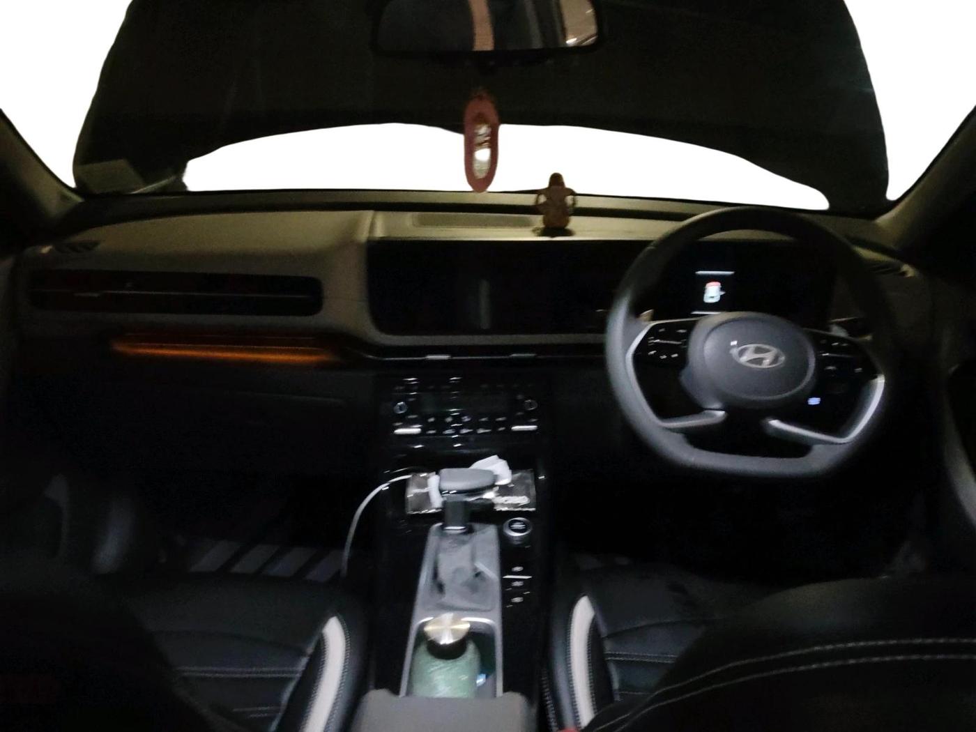 2025 Hyundai Creta SX TECH 1.5 PETROL iVT, Petrol, Automatic, 7,974 km, interior