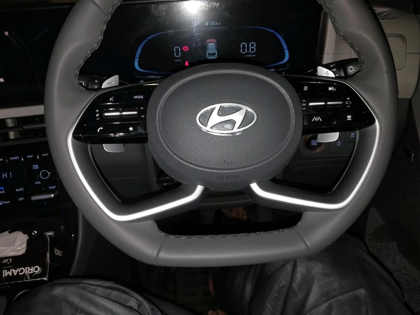2025 Hyundai Creta SX TECH 1.5 PETROL iVT, Petrol, Automatic, 7,974 km, interior