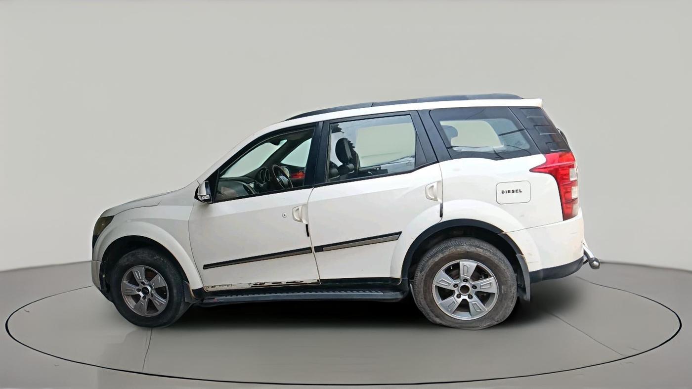 2013 Mahindra XUV500 W8, Diesel, Manual, 94,178 km, exterior