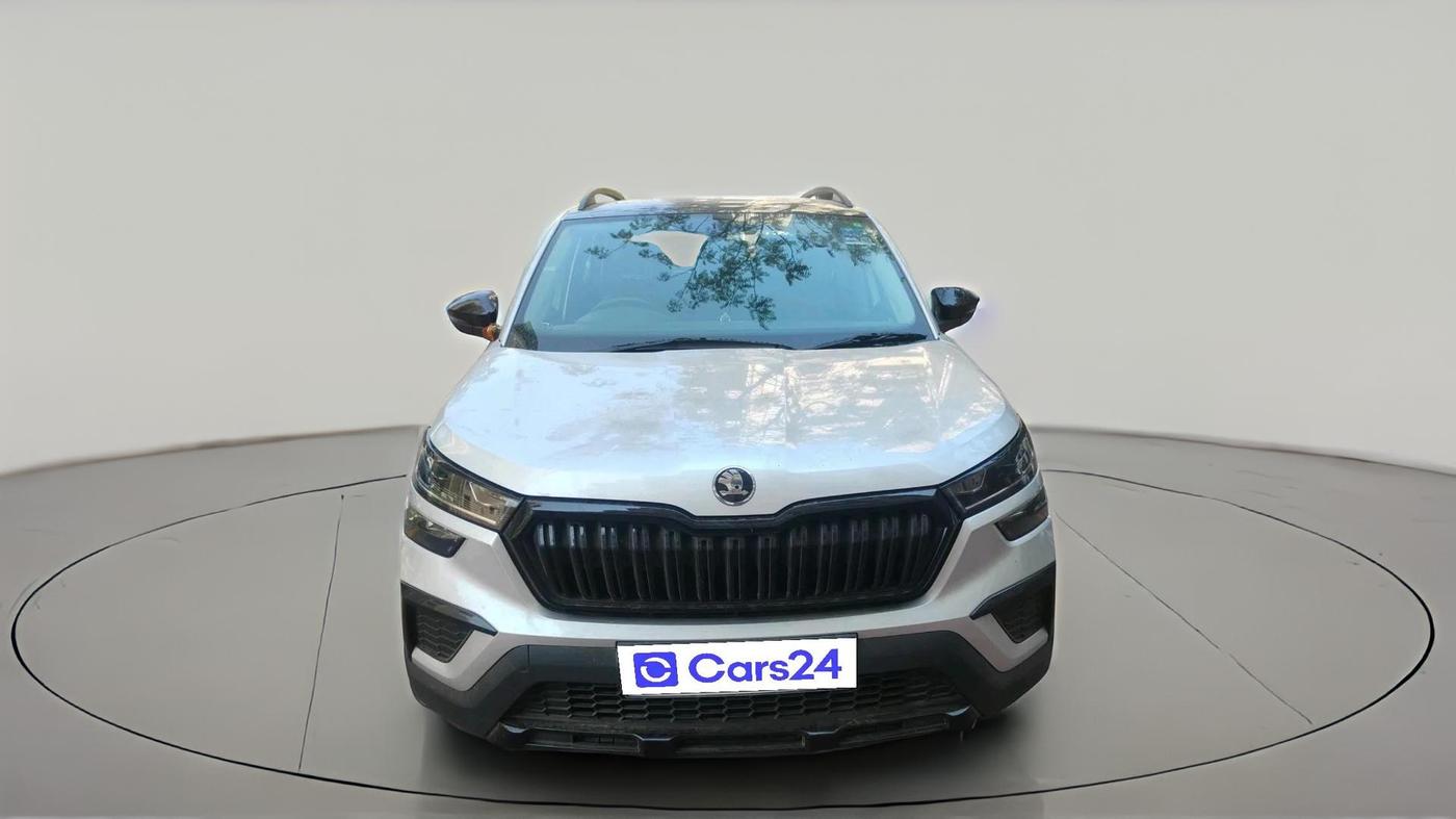 2025 Skoda KUSHAQ Sportline 1.0L TSI MT, Petrol, Manual, 1,331 km, exterior