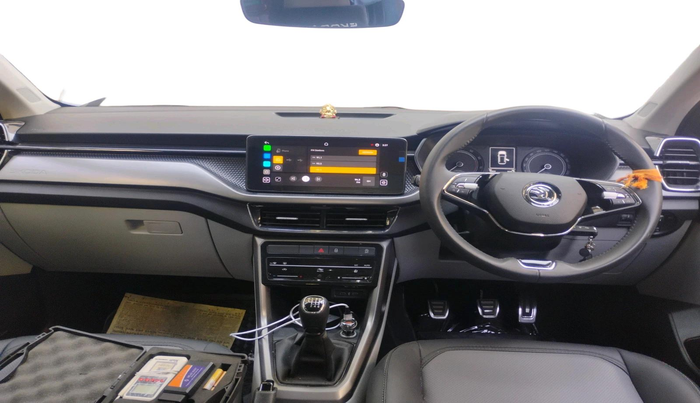 2025 Skoda KUSHAQ Sportline 1.0L TSI MT, Petrol, Manual, 1,331 km, interior