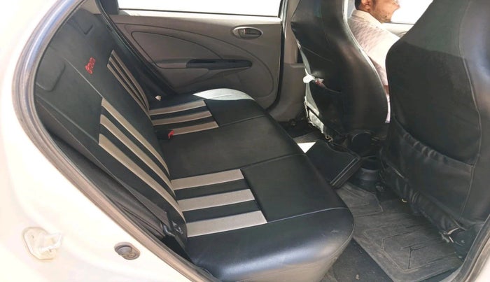 2011 Toyota Etios Liva G, Petrol, Manual, 48,549 km, interior