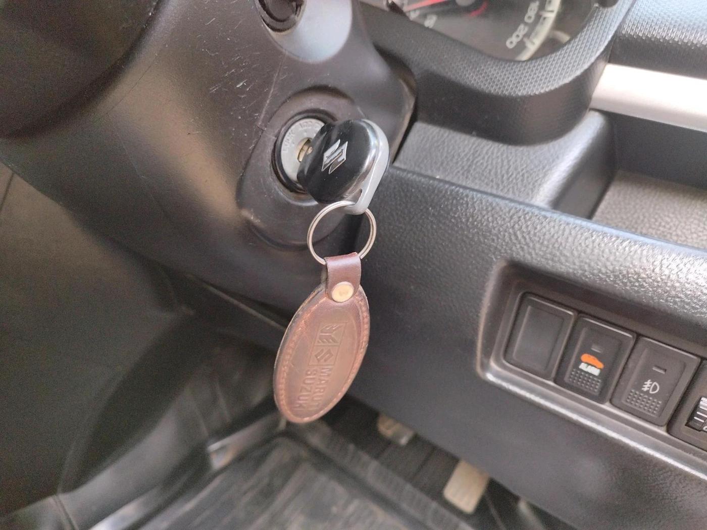2015 Maruti Swift VXI, Petrol, Manual, 1,08,275 km, interior