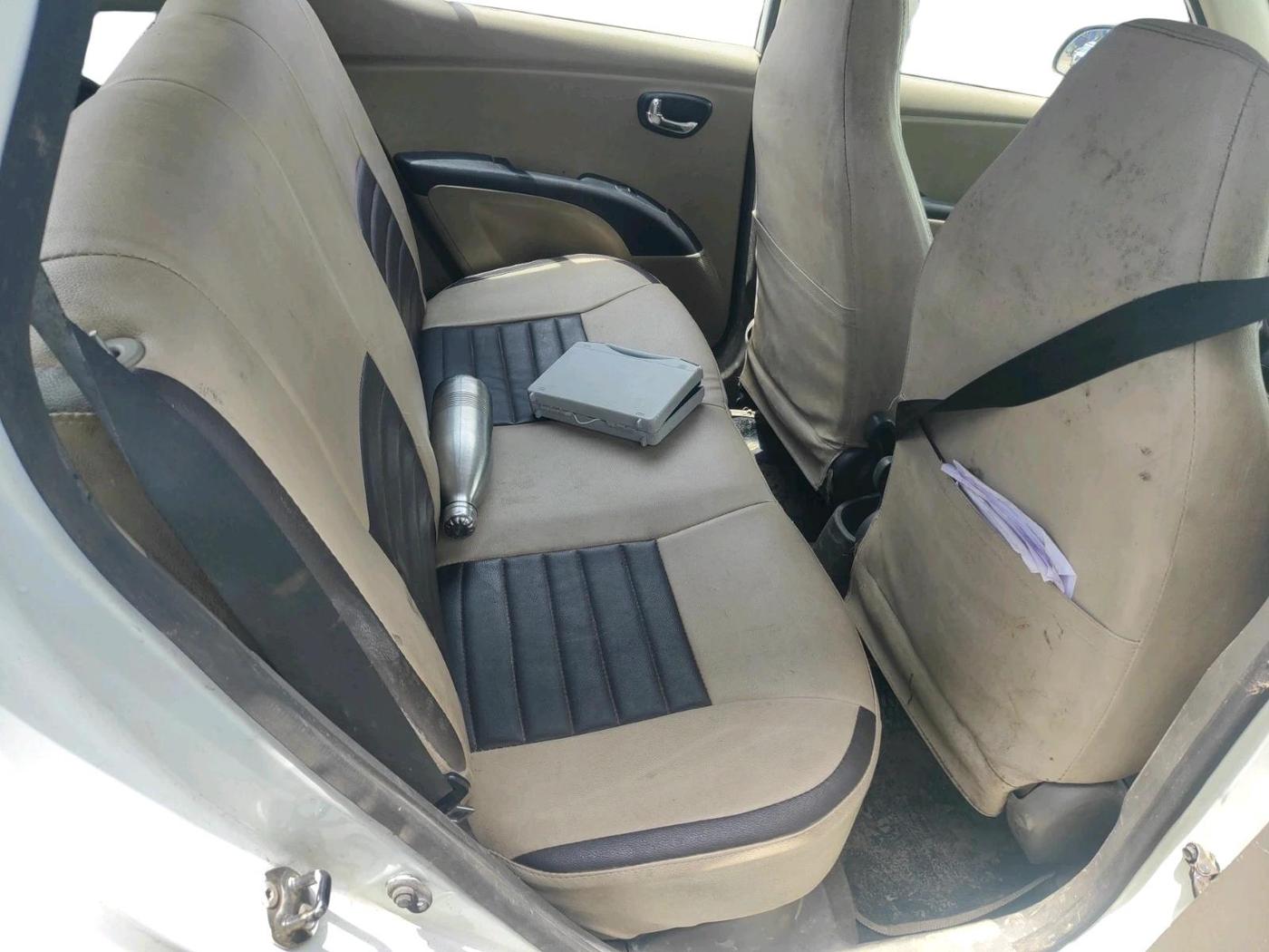 2012 Hyundai i10 MAGNA 1.2, CNG, Manual, 1,20,737 km, interior