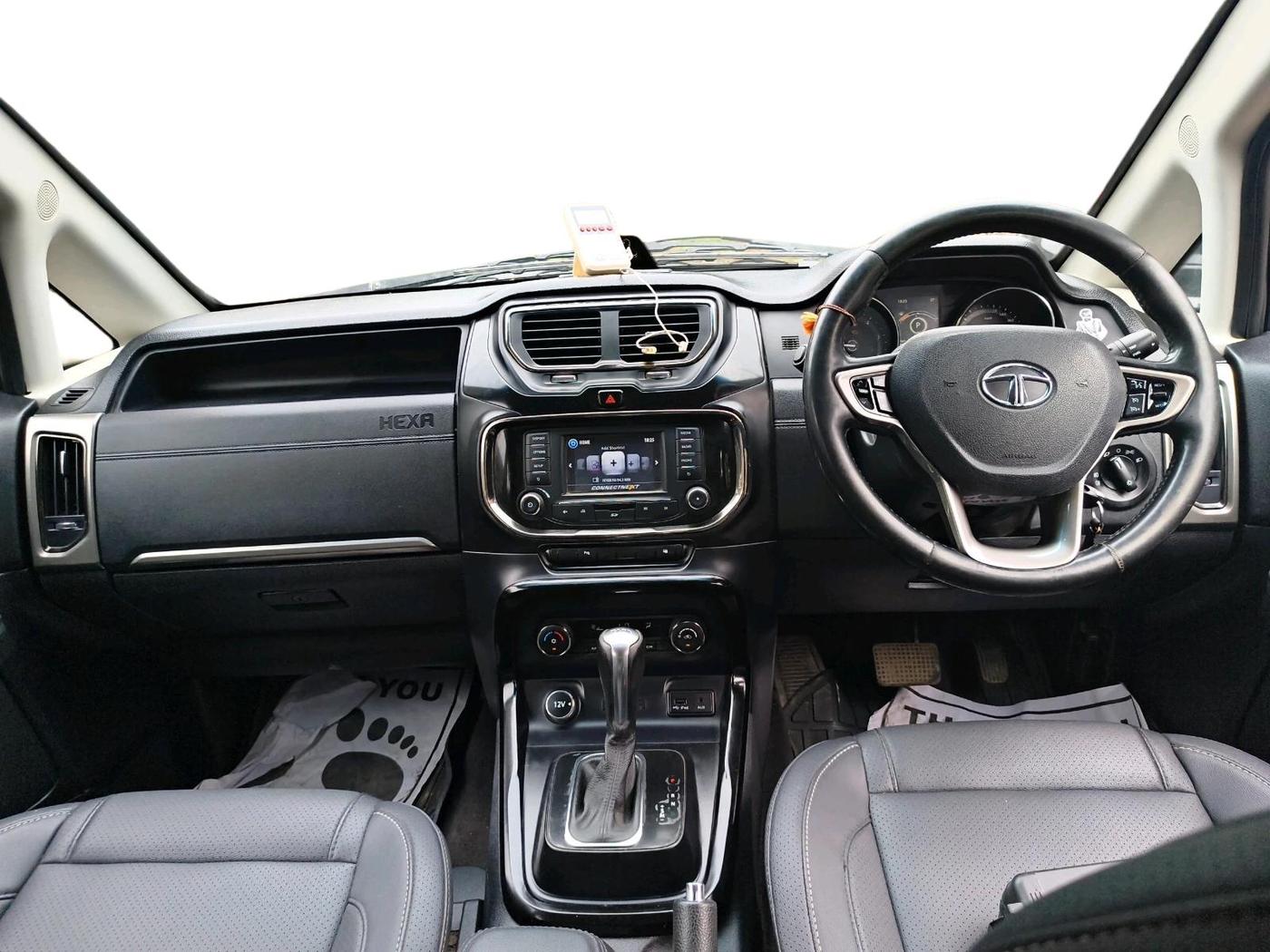 2017 Tata Hexa XTA 4X2 7 STR, Diesel, Automatic, 54,049 km, interior
