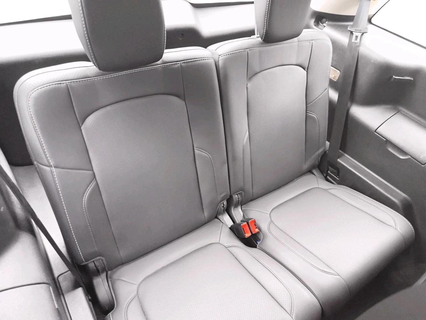 2017 Tata Hexa XTA 4X2 7 STR, Diesel, Automatic, 54,049 km, interior