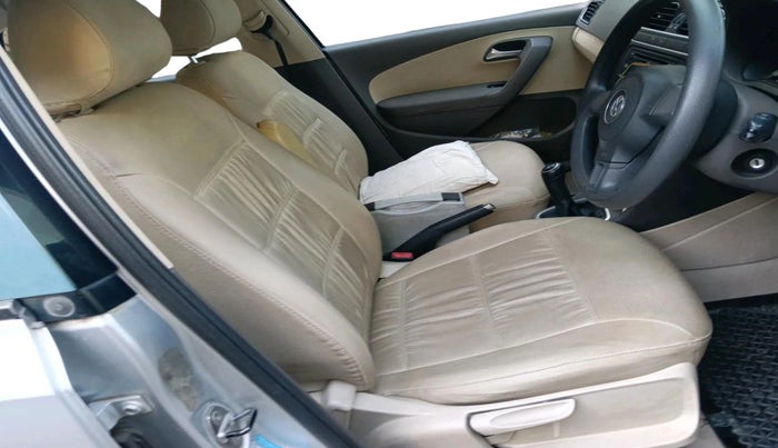 2011 Volkswagen Vento HIGHLINE 1.6 MPI, Petrol, Manual, 54,497 km, interior