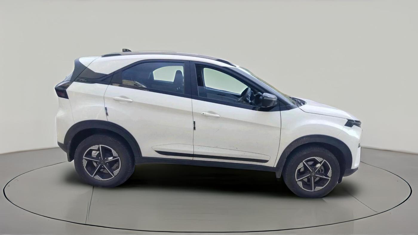 2025 Tata NEXON CREATIVE + SUNROOF 1.2 PETROL, Petrol, Manual, 12,780 km, exterior
