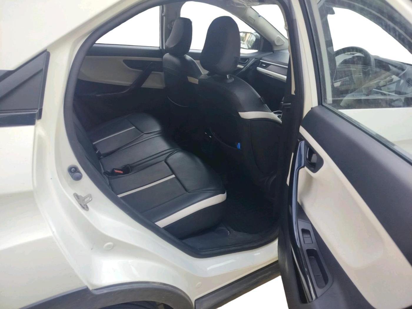 2025 Tata NEXON CREATIVE + SUNROOF 1.2 PETROL, Petrol, Manual, 12,780 km, interior