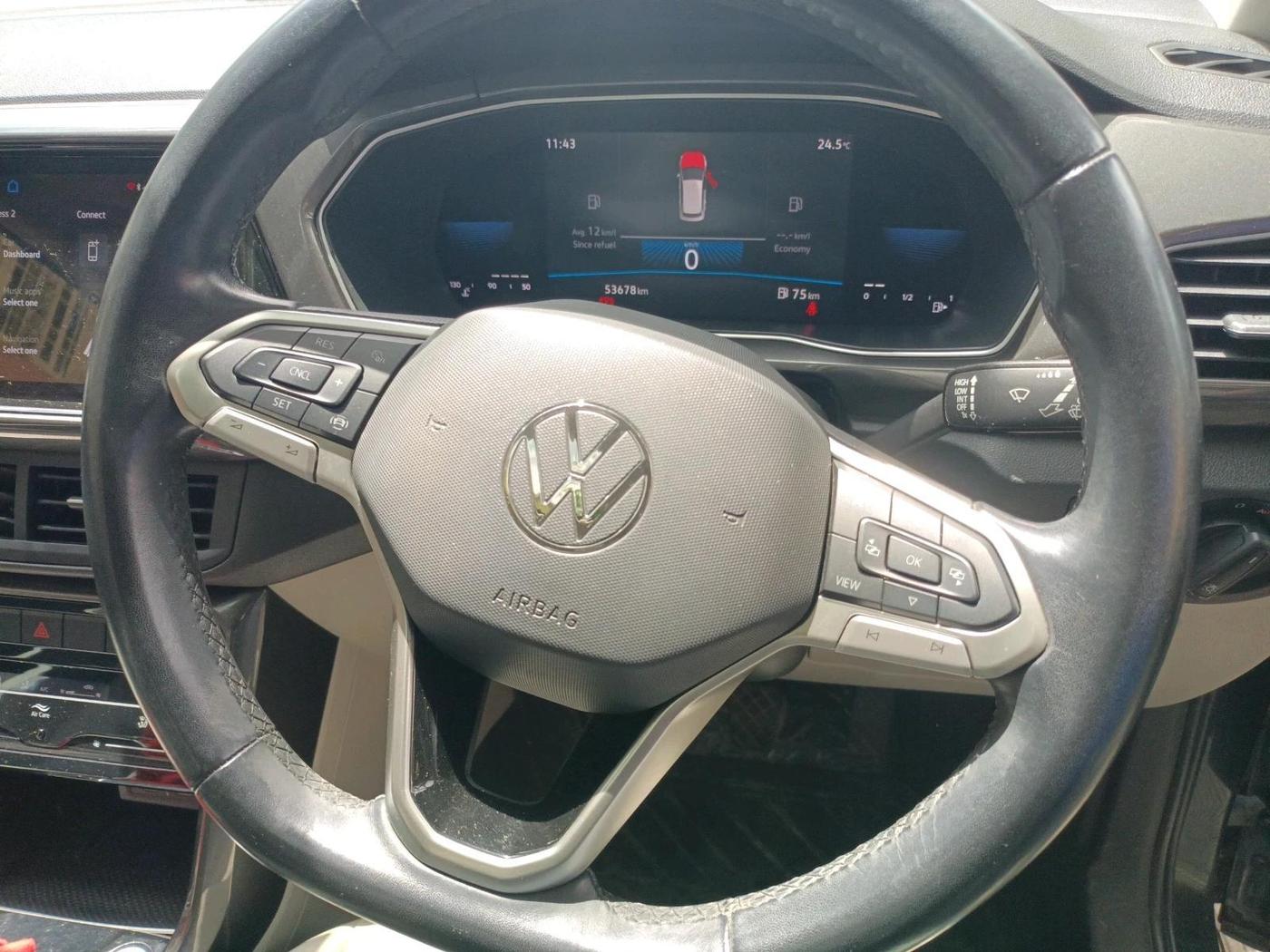 2022 Volkswagen TAIGUN TOPLINE 1.0 TSI MT, Petrol, Manual, 53,678 km, interior