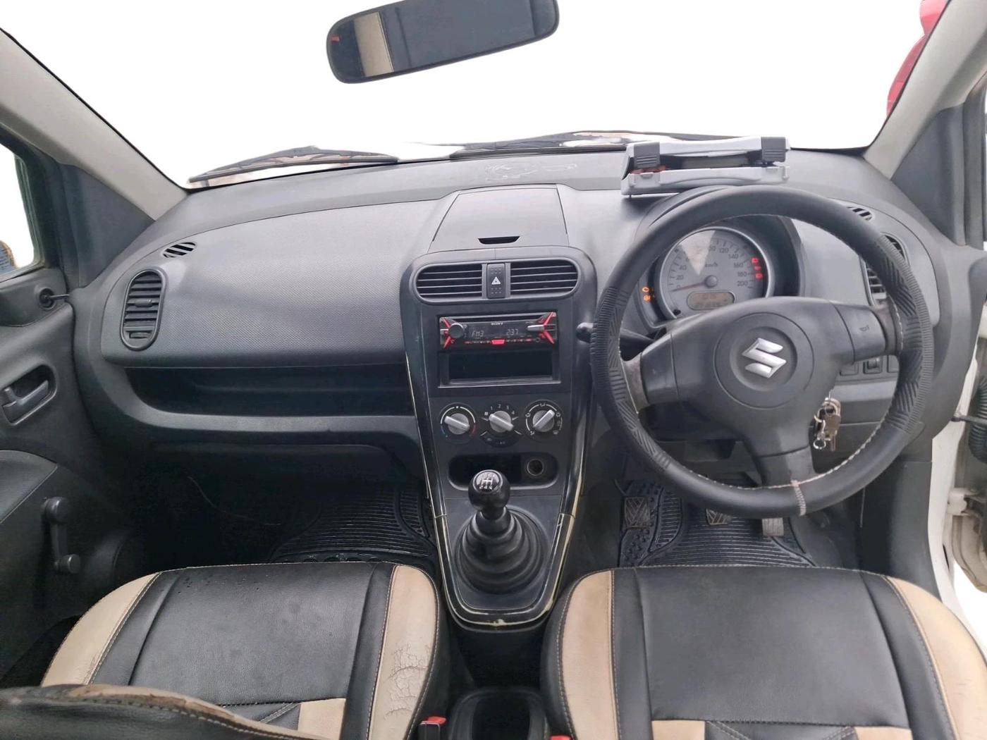 2016 Maruti Ritz LDI, Diesel, Manual, 2,81,654 km, interior