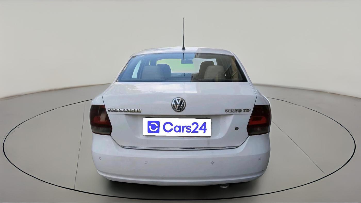 2012 Volkswagen Vento HIGHLINE DIESEL 1.6, Diesel, Manual, 2,74,104 km, exterior