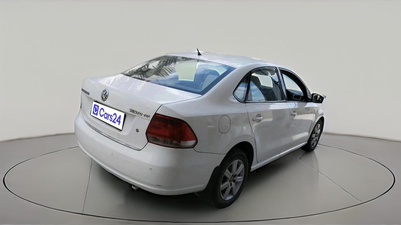2012 Volkswagen Vento HIGHLINE DIESEL 1.6, Diesel, Manual, 2,74,104 km, exterior