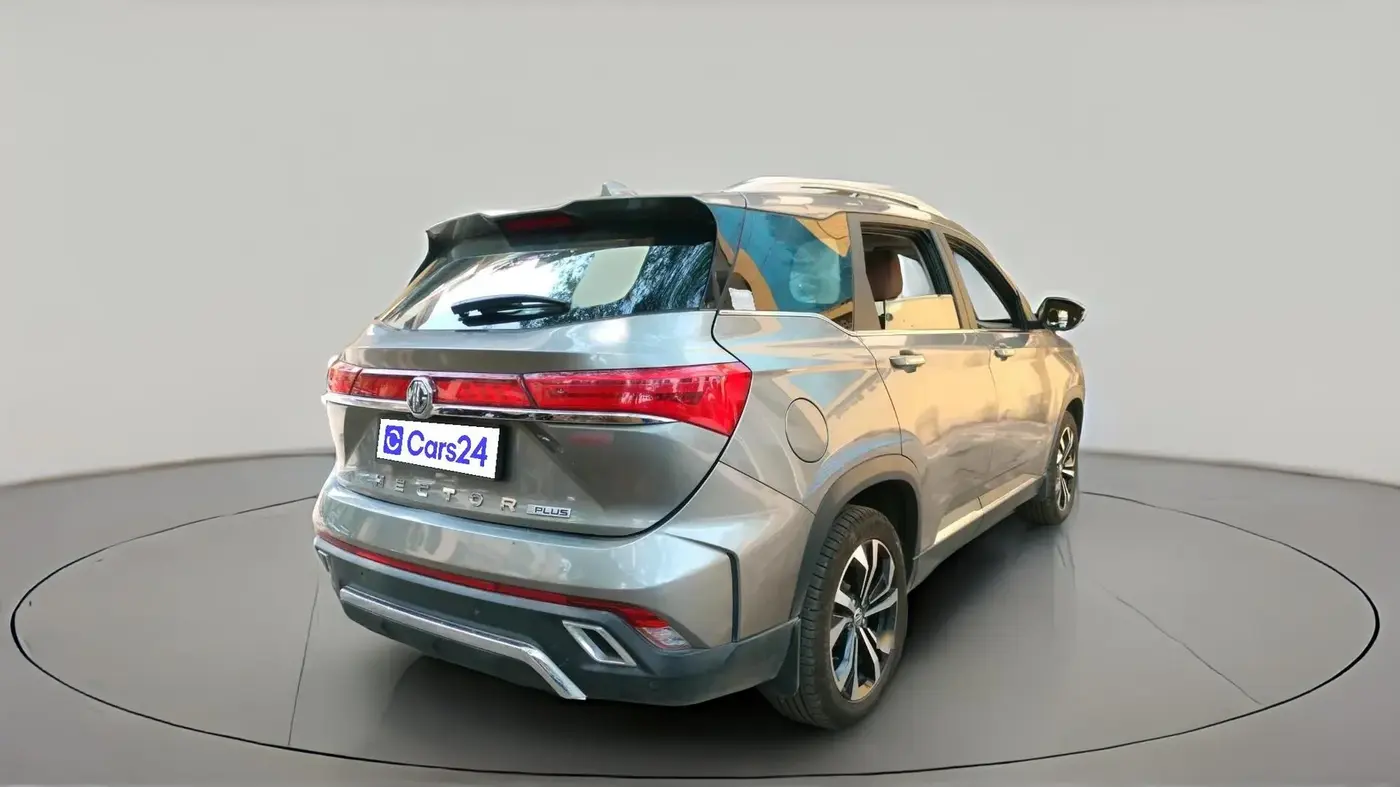 2024 MG HECTOR PLUS SAVVY PRO 1.5 TURBO CVT 7 STR, Petrol, Automatic, 5,578 km, exterior
