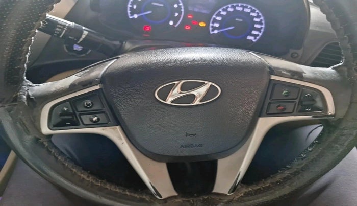 2011 Hyundai Verna FLUIDIC 1.6 VTVT SX, Petrol, Manual, 1,81,148 km, interior