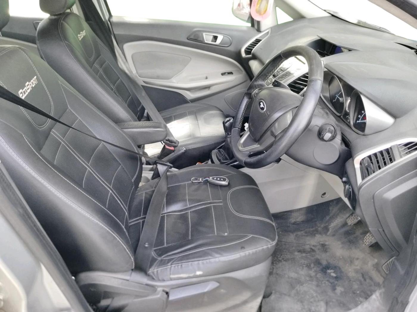 2013 Ford Ecosport TITANIUM 1.0L ECOBOOST, Petrol, Manual, 80,000 km, interior