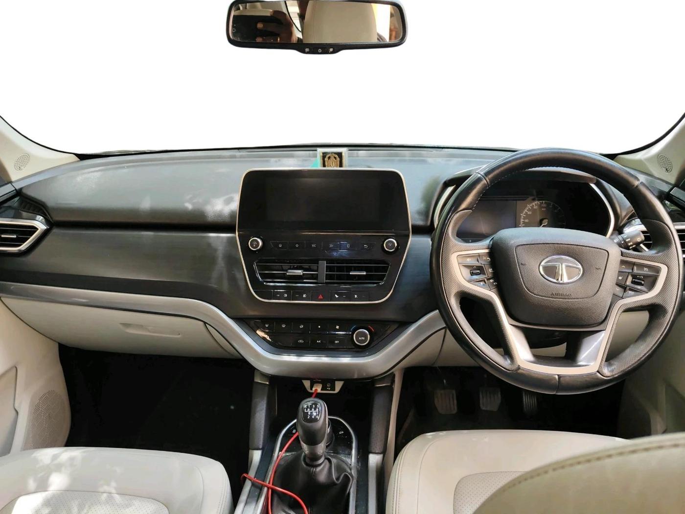 2021 Tata Safari XZ PLUS, Diesel, Manual, 49,172 km, interior