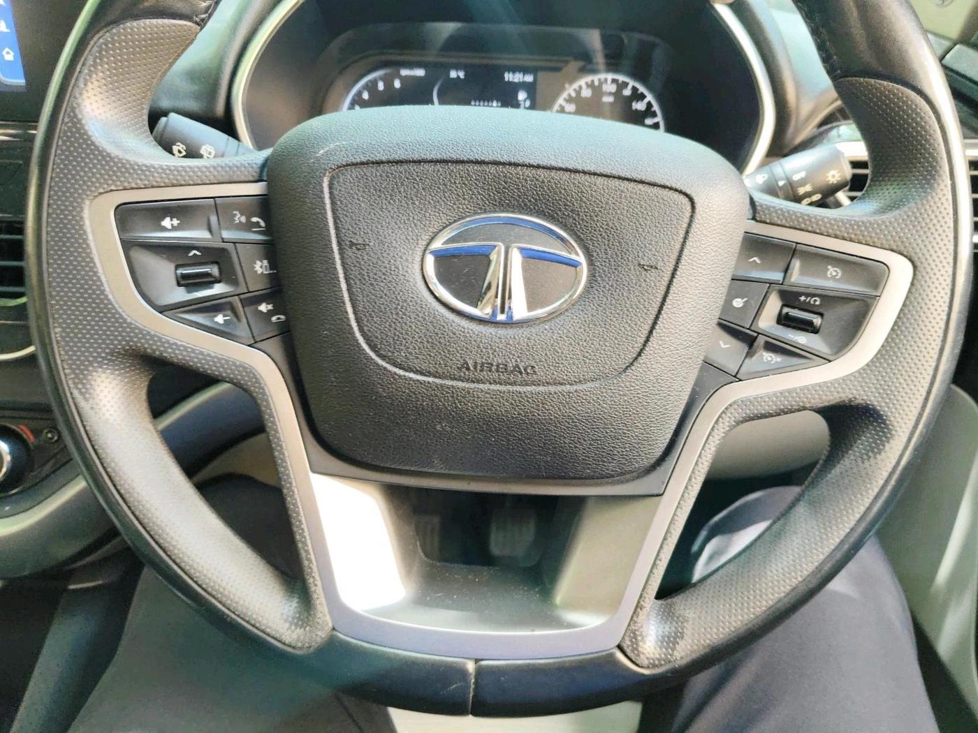 2021 Tata Safari XZ PLUS, Diesel, Manual, 49,172 km, interior