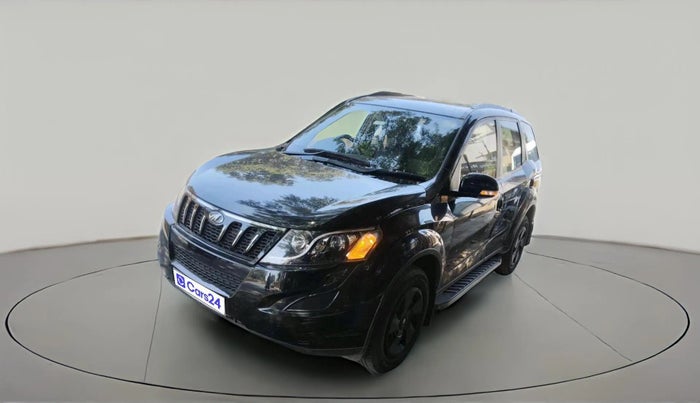 2017 Mahindra XUV500 W6, Diesel, Manual, 25,487 km, exterior