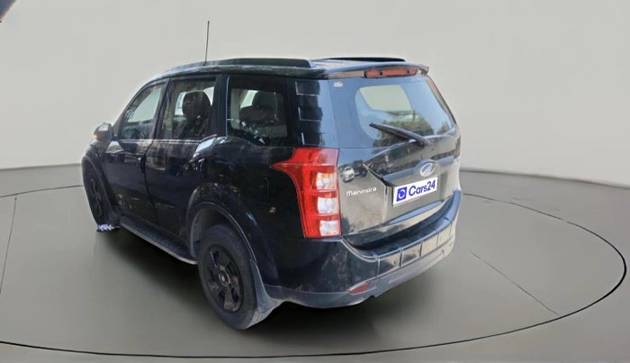 2017 Mahindra XUV500 W6, Diesel, Manual, 25,487 km, exterior