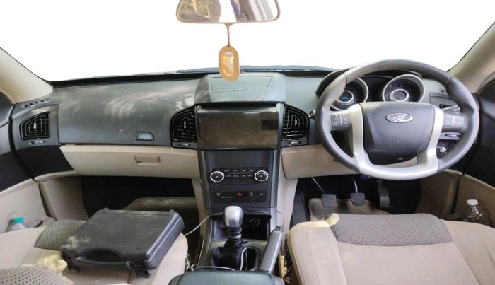 2017 Mahindra XUV500 W6, Diesel, Manual, 25,487 km, interior