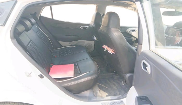 2023 Hyundai GRAND I10 NIOS ASTA AMT 1.2 KAPPA VTVT, Petrol, Automatic, 25,204 km, interior