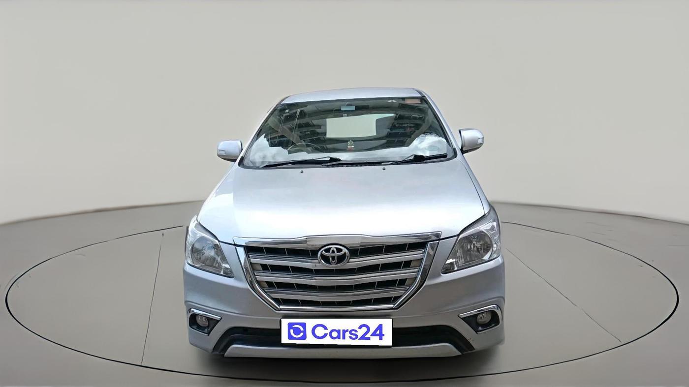 2014 Toyota Innova 2.5 VX 7 STR, Diesel, Manual, 1,51,648 km, exterior