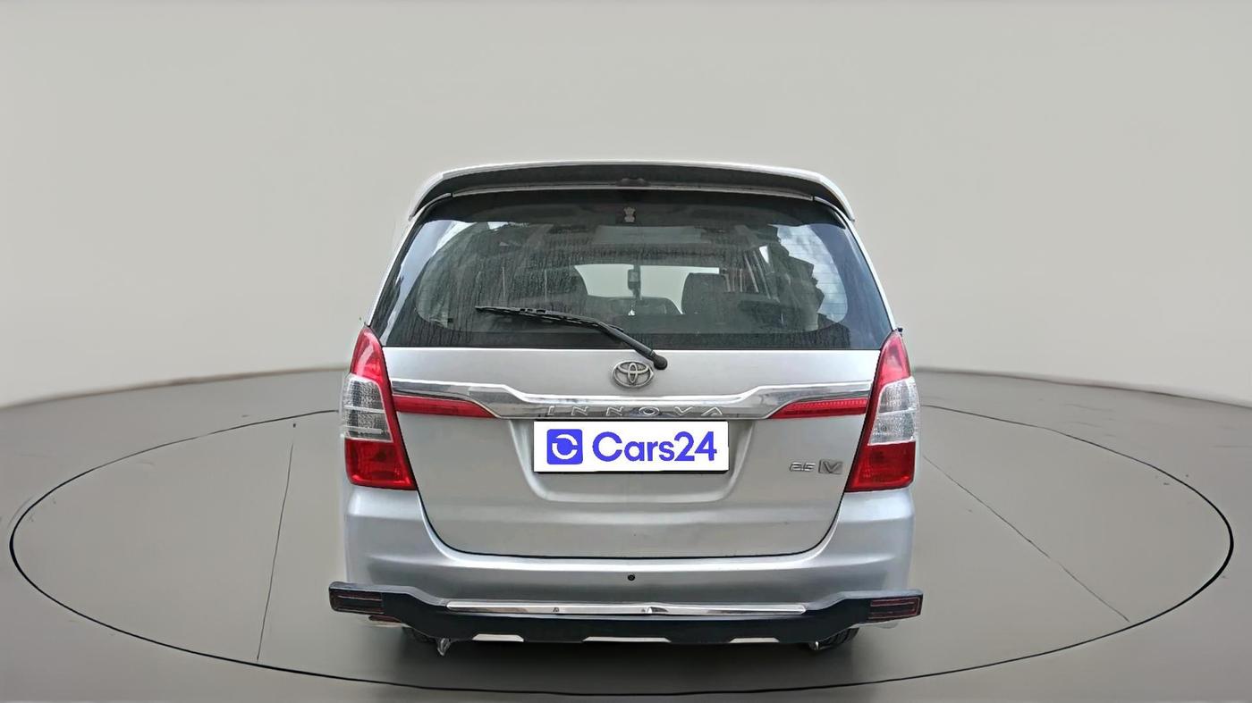 2014 Toyota Innova 2.5 VX 7 STR, Diesel, Manual, 1,51,648 km, exterior