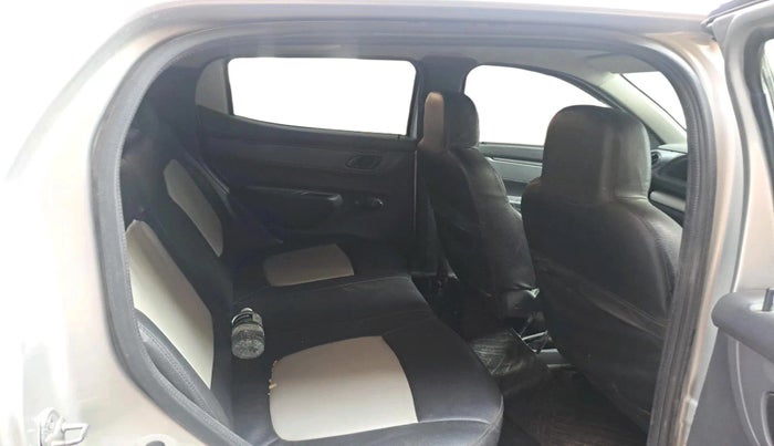 2016 Renault Kwid RXT 0.8, Petrol, Manual, 95,807 km, interior