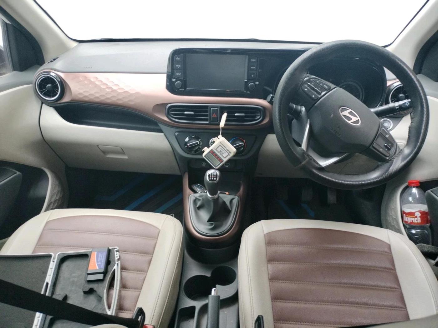 2023 Hyundai AURA SX 1.2 CNG, CNG, Manual, 17,436 km, interior