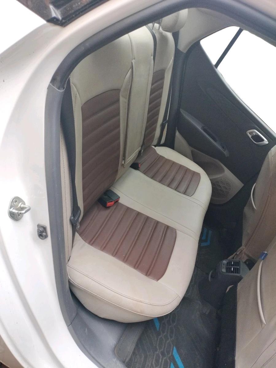 2023 Hyundai AURA SX 1.2 CNG, CNG, Manual, 17,436 km, interior