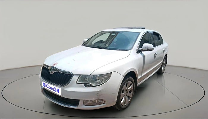 2011 Skoda Superb ELEGANCE 2.0 TDI CR AT, Diesel, Automatic, 2,38,029 km, exterior