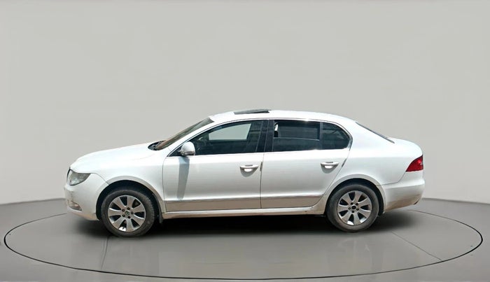 2011 Skoda Superb ELEGANCE 2.0 TDI CR AT, Diesel, Automatic, 2,38,029 km, exterior