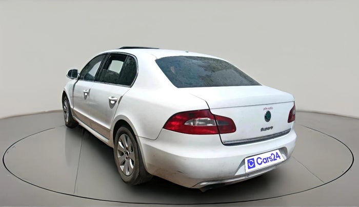 2011 Skoda Superb ELEGANCE 2.0 TDI CR AT, Diesel, Automatic, 2,38,029 km, exterior