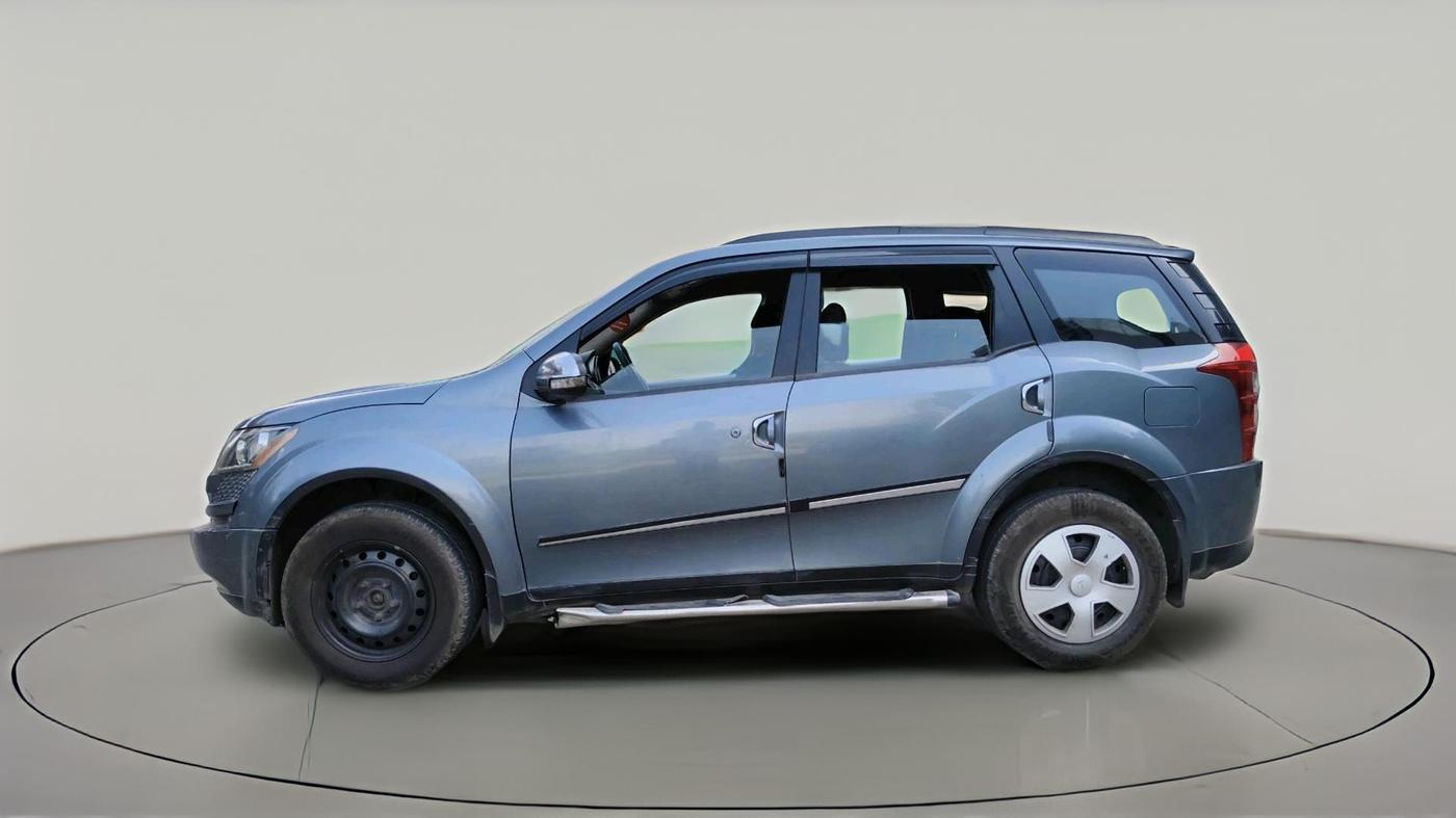 2013 Mahindra XUV500 W6, Diesel, Manual, 98,177 km, exterior