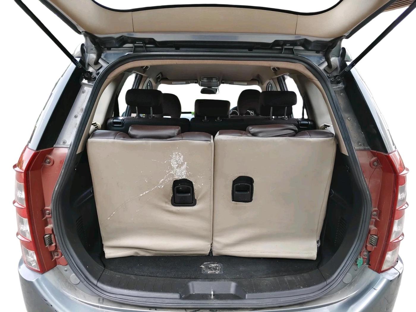 2013 Mahindra XUV500 W6, Diesel, Manual, 98,177 km, exterior