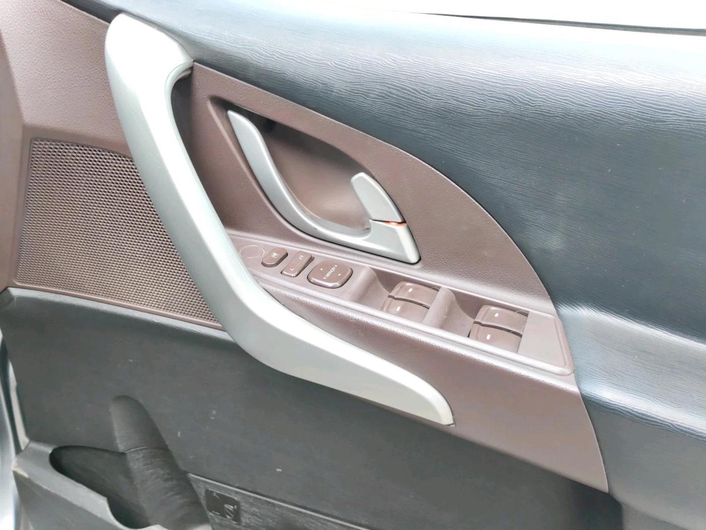 2013 Mahindra XUV500 W6, Diesel, Manual, 98,177 km, interior
