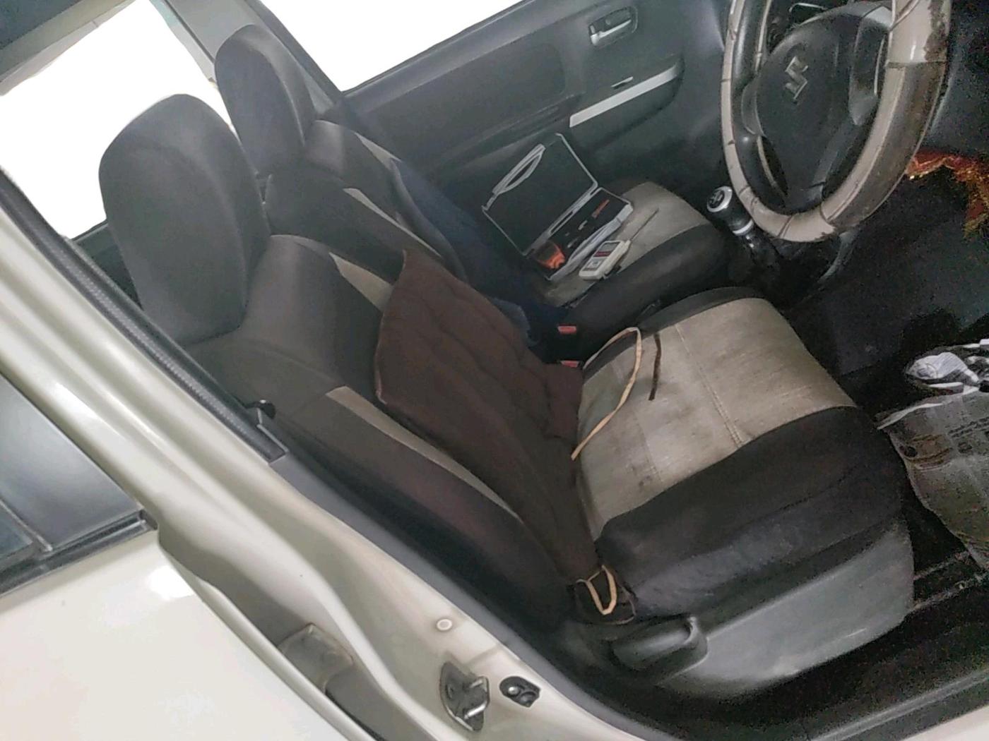 2010 Maruti Wagon R 1.0 LXI, Petrol, Manual, 1,05,685 km, interior